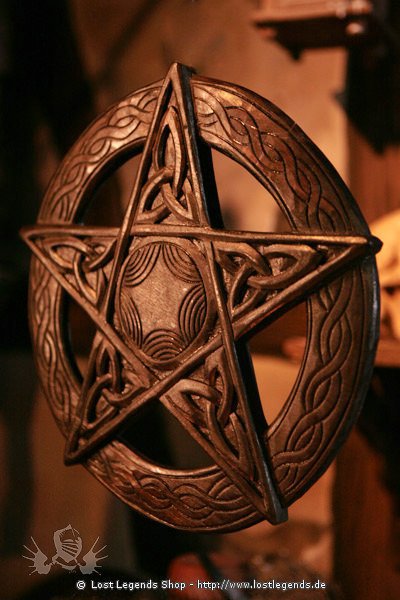 Geschnitztes Pentagramm Holz