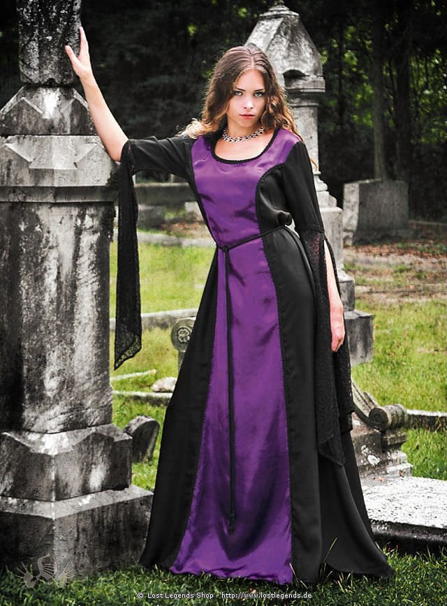 Gotisches Gewand schwarz-violett