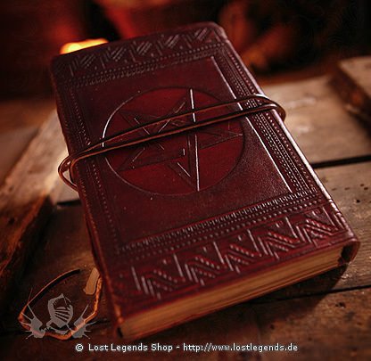 Lederbuch der Schatten mit Pentagramm