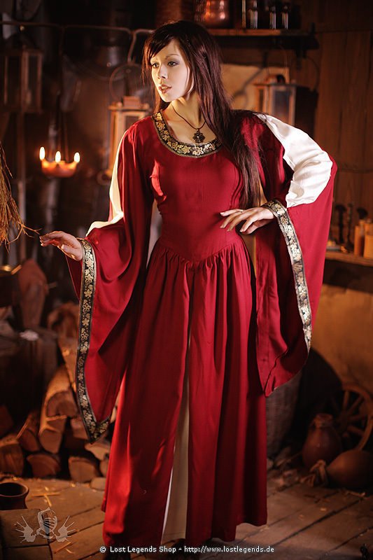 Mittelalter Kleid mit Bordüre