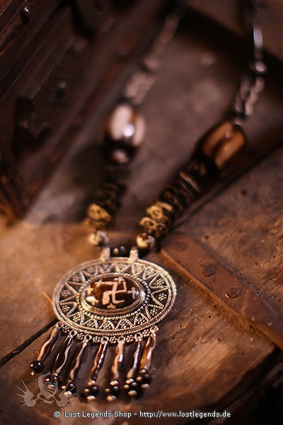 Orientalische Halskette mit Kunststeinen