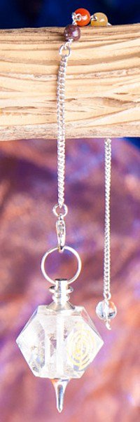 7 Chakra Hexagonal Bergkristall Pendel Choku Rei