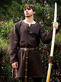 Braune Baumwolltunika mit Lederschn�ren  