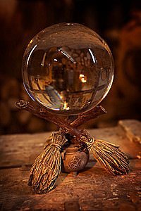 Kristallkugelhalter Hexenbesen mit Pentagramm