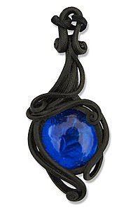 Kunstharz Anh�nger mit blauem Glasstein