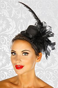 Minihut / Fascinator schwarz mit Feder
