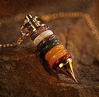 Pendel mit Chakrasteinen