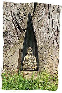 Segnender Buddha im Palmblatt 