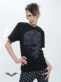 T-Shirt mit gro�em Sch�del vorn