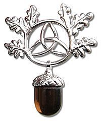 Triskel Eiche Anne Stokes Kristallh�ter